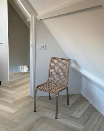 14 Nes (Ameland, Friesland)