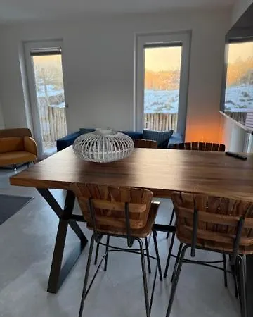 14 * Nes (Ameland, Friesland)