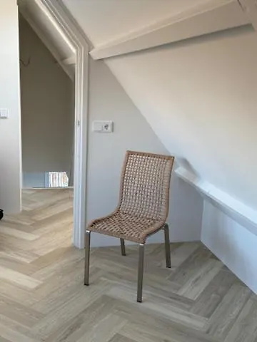 14 Nes (Ameland, Friesland)